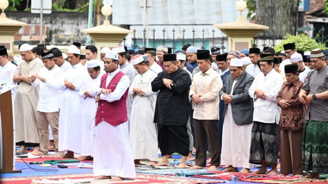 Polda Jambi Gelar Salat Idul Adha dan Sembelih 21 Hewan Kurban